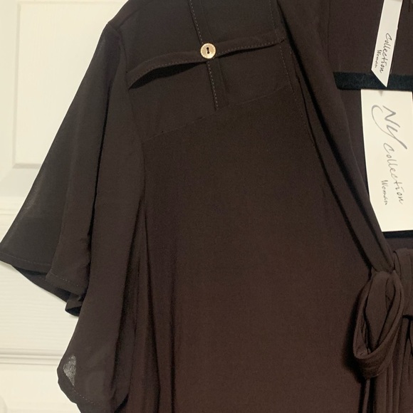 3x perfect for day or night, NY Collection Woman eye-catching flutter sleeve top - Picture 3 of 5